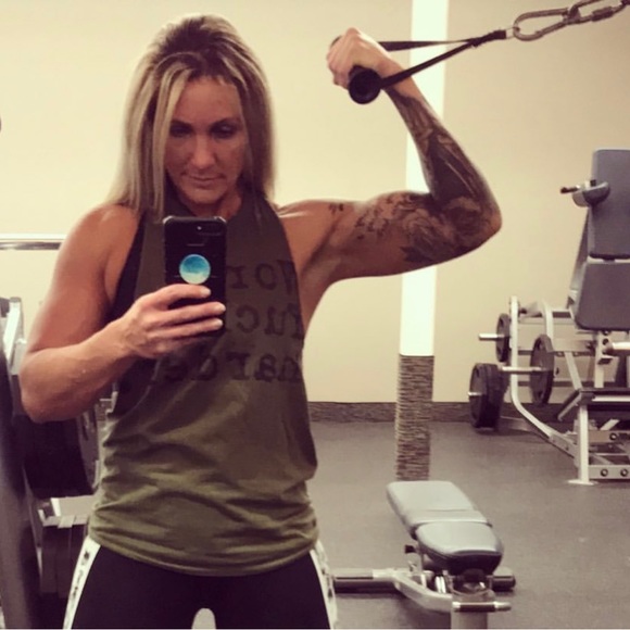 Meet your Posher, Jennifer k. - Picture 2 of 3